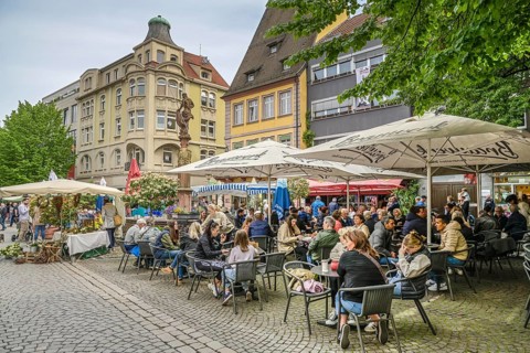 Street café, pedestrian zone, Hauptstraße, Offenburg, Baden-Württemberg, Germany, Europe