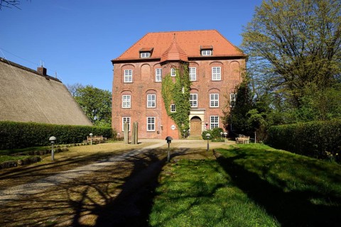Europe, Germany, Stade district, Hamburg metropolitan region, Agathenburg, Agathenburg Castle,