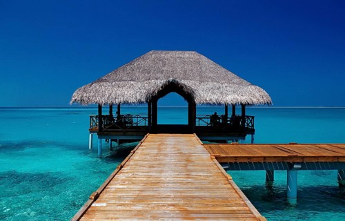 Wooden jetty on Maldives Island, Maldives, Indian Ocean, Medhufushi, Meemu Atoll, Asia