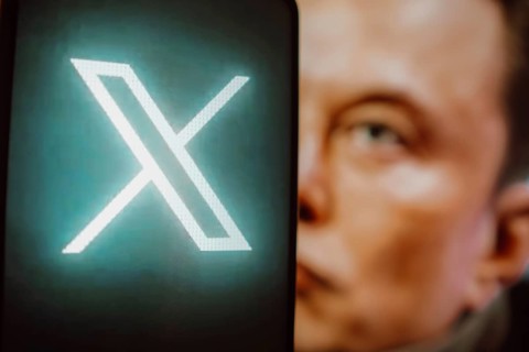 Elon Musk announced that there will be a rebranding of Twitter soon, and speculation points to the
