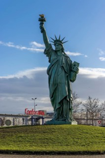 Replica of the Statue of Liberty by Frédéric Auguste Bartholdi at the roundabout in Rte de