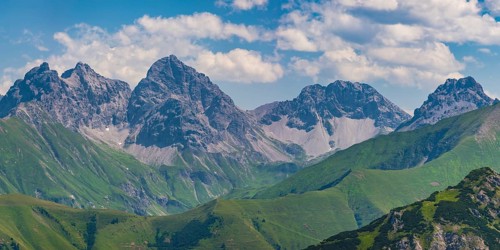 Mountain panorama from the Kanzelwand, 2224m, to Öfnerspitze, 2576m, Großer Krottenkopf, 2656m and
