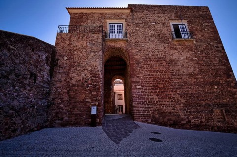 Part of the pavement, pavement, paving stones from the Middle Ages, archway, city gate, Silves,
