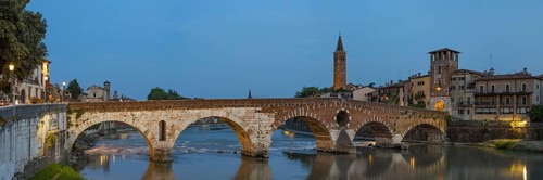 Old Town with the Adige River, Ponte Pietra, Verona, Adige Valley, Veneto, Italy, Europe