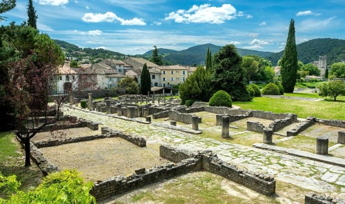 Vaison-la-Romaine. Archaeological site of La Villasse. Vaucluse. Provence-Alpes-Côte d'Azur. France