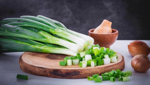 Vegetable, spring onion or spring onion, also known as winter onion, Allium fistulosum