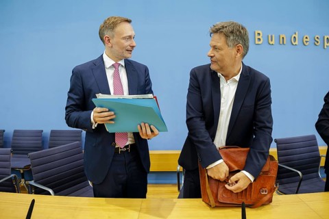 Christian Lindner (FDP), Federal Minister of Finance, and Robert Habeck (Alliance 90/The Greens),