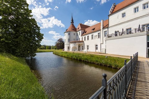 Fürstlich Drehna moated castle, Luckau, Brandenburg, Germany, Europe