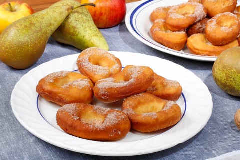 Swabian cuisine, harvest cakes, dessert, dessert, fat baked goods, doughnuts, fried food, lard