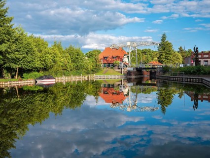 The historic lock with lifting bridge, Altfriesack, Brandenburg, Germany, Europe