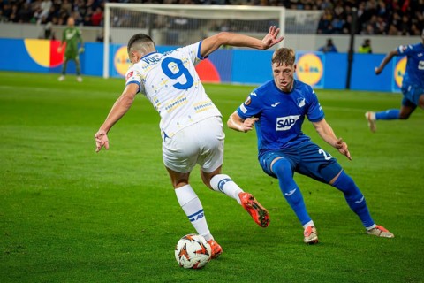 Football UEFA Europa League, 2024/25 season, matchday 2: TSG Hoffenheim v Dynamo Kyiv. On the ball: