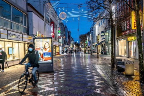Gelsenkirchen city centre, pedestrian zone, Bahnhofstraße, during the Corona crisis, lockdown in