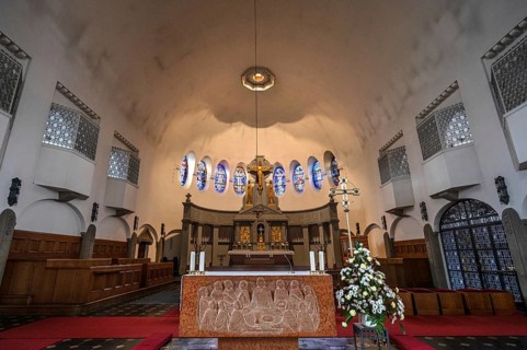 Chancel of St Otto's Church, built from 1912 to 1914 in Art Nouveau style, Siechenstraße 61,