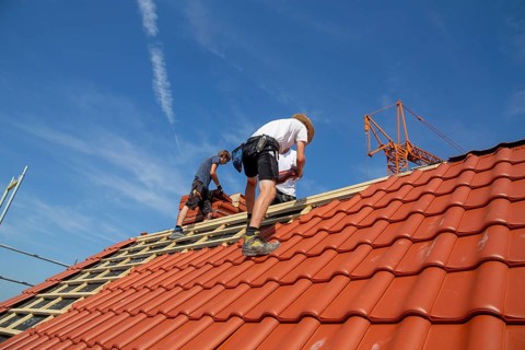 Roofing work, re-roofing of a tiled roof in the Palatinate
