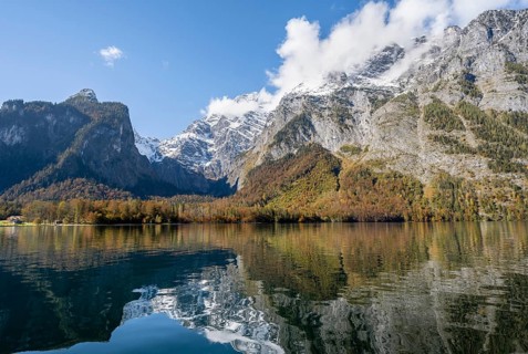 Königssee with Watzmann massif, autumnal mountain landscape reflected in the lake, Berchtesgaden