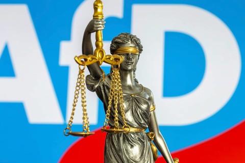 Justitia in front of the AfD logo (symbolic image) . The Office for the Protection of the