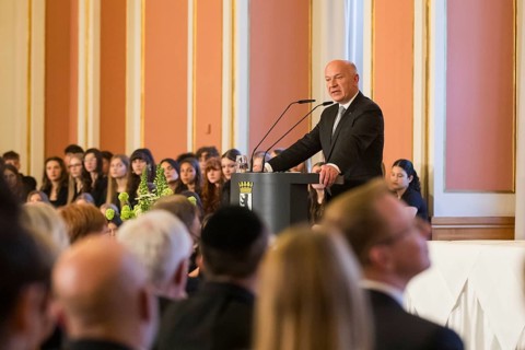 Kai Wegner, Governing Mayor of Berlin, speaks at the commemorative event organised by the Senate
