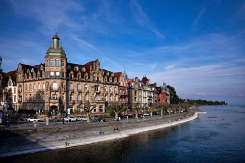 Art Nouveau facades, historic town houses on Seestraße with the Seerhein, Constance funnel, Lake