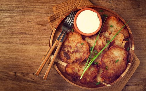 Potato pancakes, pancakes with sour cream, Belarusian dish, homemade, no people