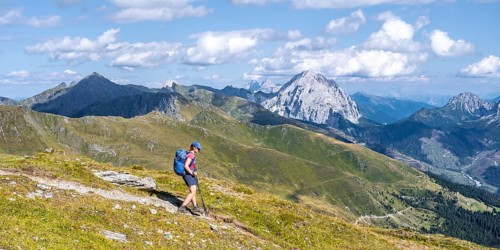 Hiker on the Carnic High Trail, Carnic Main Ridge, Carnic Alps, Carinthia, Austria, Europe