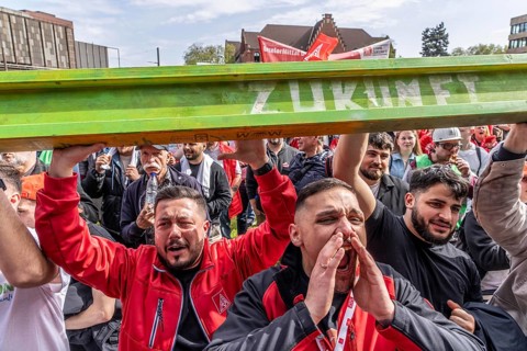 Demonstration of many thousands of steelworkers in front of the headquarters of ThyssenKrupp Steel