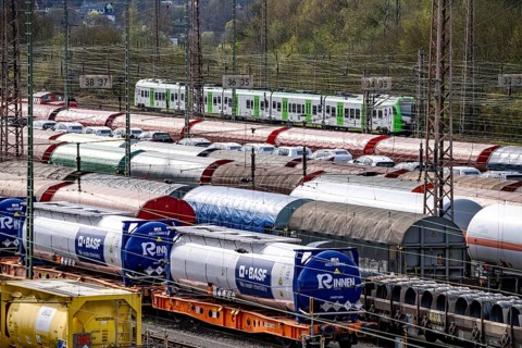 The Hagen-Vorhalle marshalling yard, one of the 9 largest in Germany, is located on the