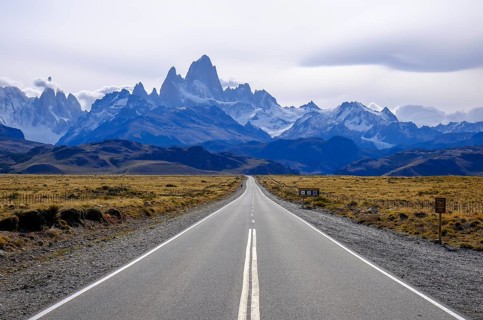 El Chaltén, Patagonia, Argentina, A country road with little traffic heading towards El Chaltén and