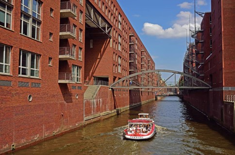 Europe, Germany, Hamburg, Speicherstadt, Kehrwiederfleet, barge, canal cruise, Hamburg, Hamburg,