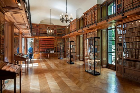 17th century library at Château de Bel?il, Baroque castle in Beloeil and residence of the princes