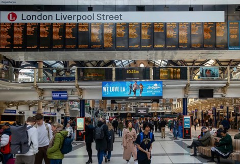 Concourse busy with passengers, Liverpool Street railway station, London, England, UK