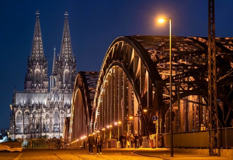 Cologne Cathedral, has been shining in new light since Easter 2025, the old metal halide lamps have