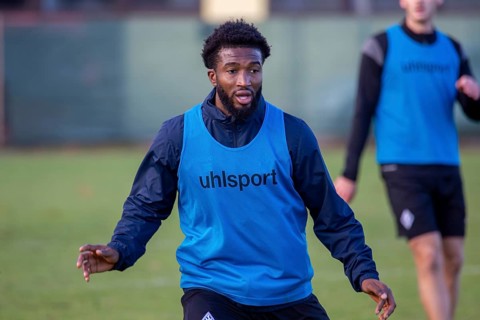 Kelvin Arase at SV Waldhof Mannheim training session