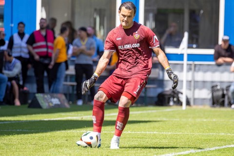 Football 3rd division, season 2024/25, matchday 37: Waldhof Mannheim vs Dynamo Dresden***Tim