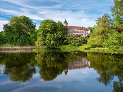 Wiesenburg Castle and Park, reflection in the lake, English landscape park, Wiesenburg, Hoher
