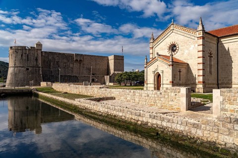 The Church of St Blaise and the Veliki Kastio Fortress in Ston, Croatia, Europe