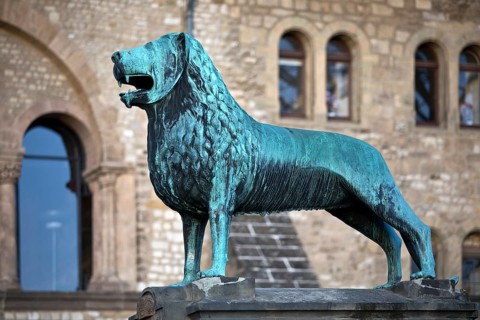 Bronze sculpture, replica of the Brunswick Lion, Imperial Palace of Goslar, Lower Saxony, Germany,