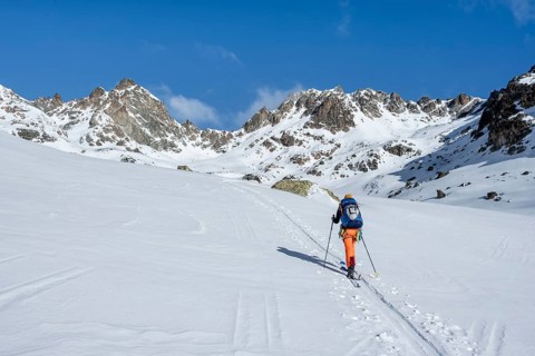 Ski tourers on the Bündner Haute Route, Albula Alps in winter, Rhaetian Alps, Graubünden, Eastern