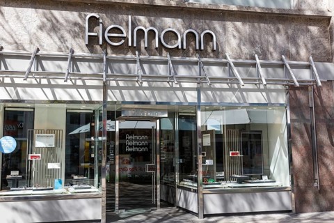 Fielmann opticians optician shop with logo on Königstraße in Stuttgart, Germany, Europe