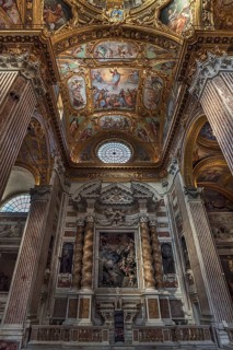 Side altar in the Basilica della Santissima Annunziata del Vastato, Piazza della Nunziata, 4, Genoa