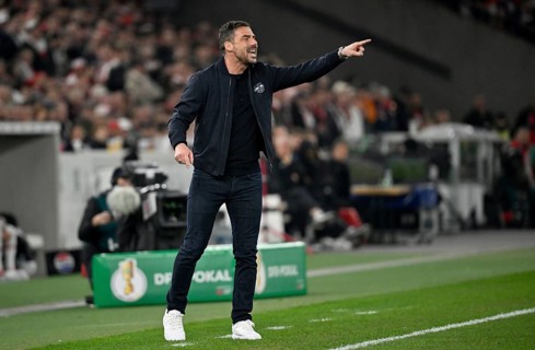 Coach Coach Zsolt Löw RasenBallsport RB Leipzig RBL Gesture Gesture TV camera Semi-final, DFB Cup,