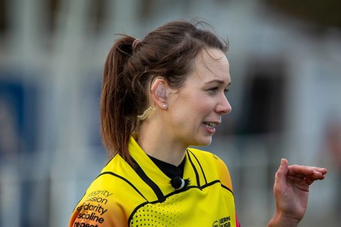 Rugby: Germany against MKS Pogon Awenta Siedlce, Poland in Heidelberg. Picture: Referee Maria Latos