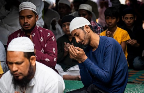 Muslims perform the Friday prayers at a Mosque in the holy month of Ramadan, on 21 March 2025 in