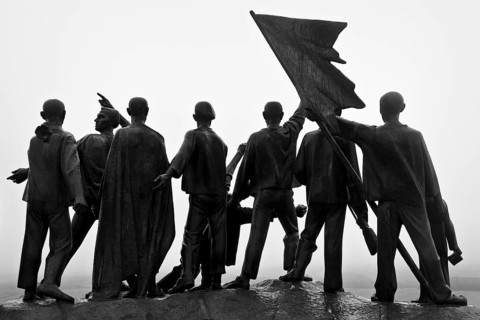 Group of figures from behind the beech forest memorial by Fritz Cremer, beech forest Memorial,