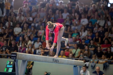 Olympic qualification in apparatus gymnastics in Rüsselsheim Picture: Karina Schönmaier on the