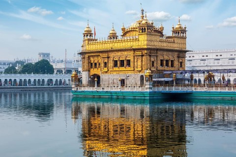 Sikh gurdwara Golden Temple (Harmandir Sahib) . Holy place of Sikihism. Amritsar, Punjab, India,