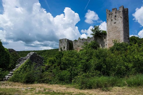 Dvigrad is an abandoned ruined town in the municipality of Kanfanar in the Croatian part of the