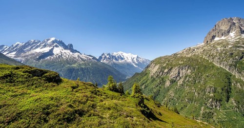Mountain panorama with glaciated mountain peaks, Aiguille Verte with Aiguille du Midi and Mont