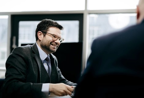 Marco Buschmann (FDP), Bundesminister der Justiz, aufgenommen im Rahmen eines Interview fue NBR in