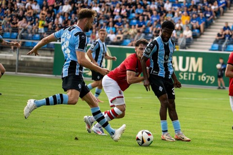 Football: Waldhof Mannheim against RWD Molenbeek Belgium in Mannheim (preparation match for the