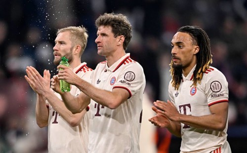 Disappointment after defeat for Thomas Müller FC Bayern Munich FCB (25) Konrad Laimer FC Bayern